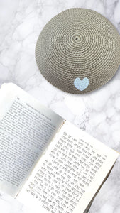 KIPPAH - BEIGE CROCHET WHITE HEART
