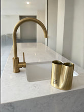 Load image into Gallery viewer, EMANUEL NETILAT YADAYIM CUP