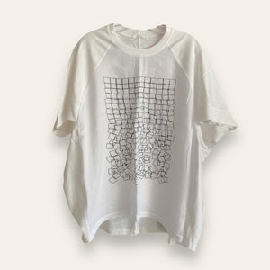 LINEN T-SHIRT - SQUARE PRINT