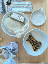 Load image into Gallery viewer, CERAMIC BOWL CREAM