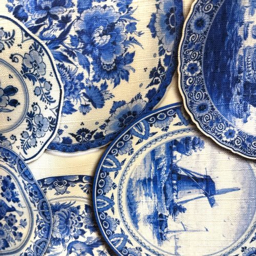 TABLECLOTH BLUE PLATES