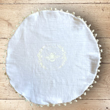 Load image into Gallery viewer, CHALLAH COVER ROUND - POMPOM WHITE