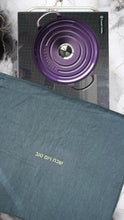 Load image into Gallery viewer, HOT TRAY DUVET - RIVKAH