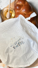 Load image into Gallery viewer, CHALLAH COVER ROUND TASSLE WHITE