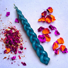 Load image into Gallery viewer, HAVDALAH CANDLE AND SPICES - TEAL