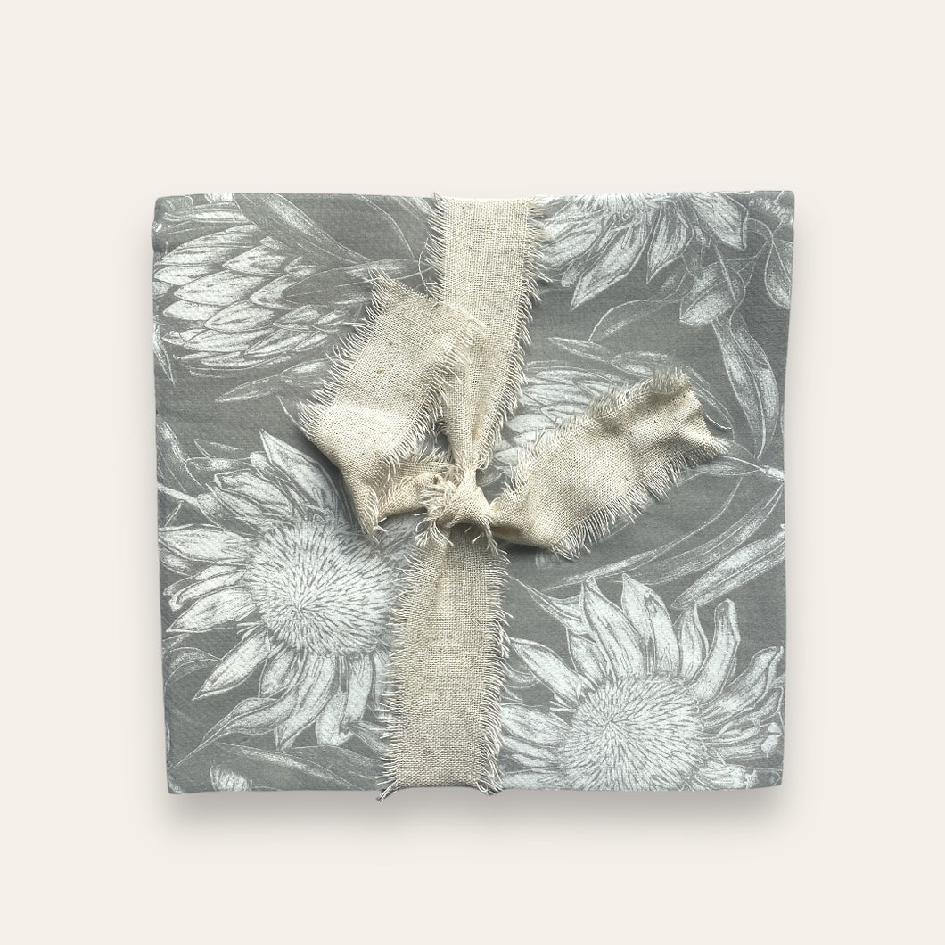 NAPKINS -  LINEN TEXTURED PROTEA GREY