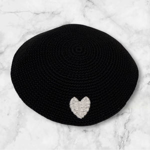 KIPPAH - BLACK CROCHET WHITE HEART