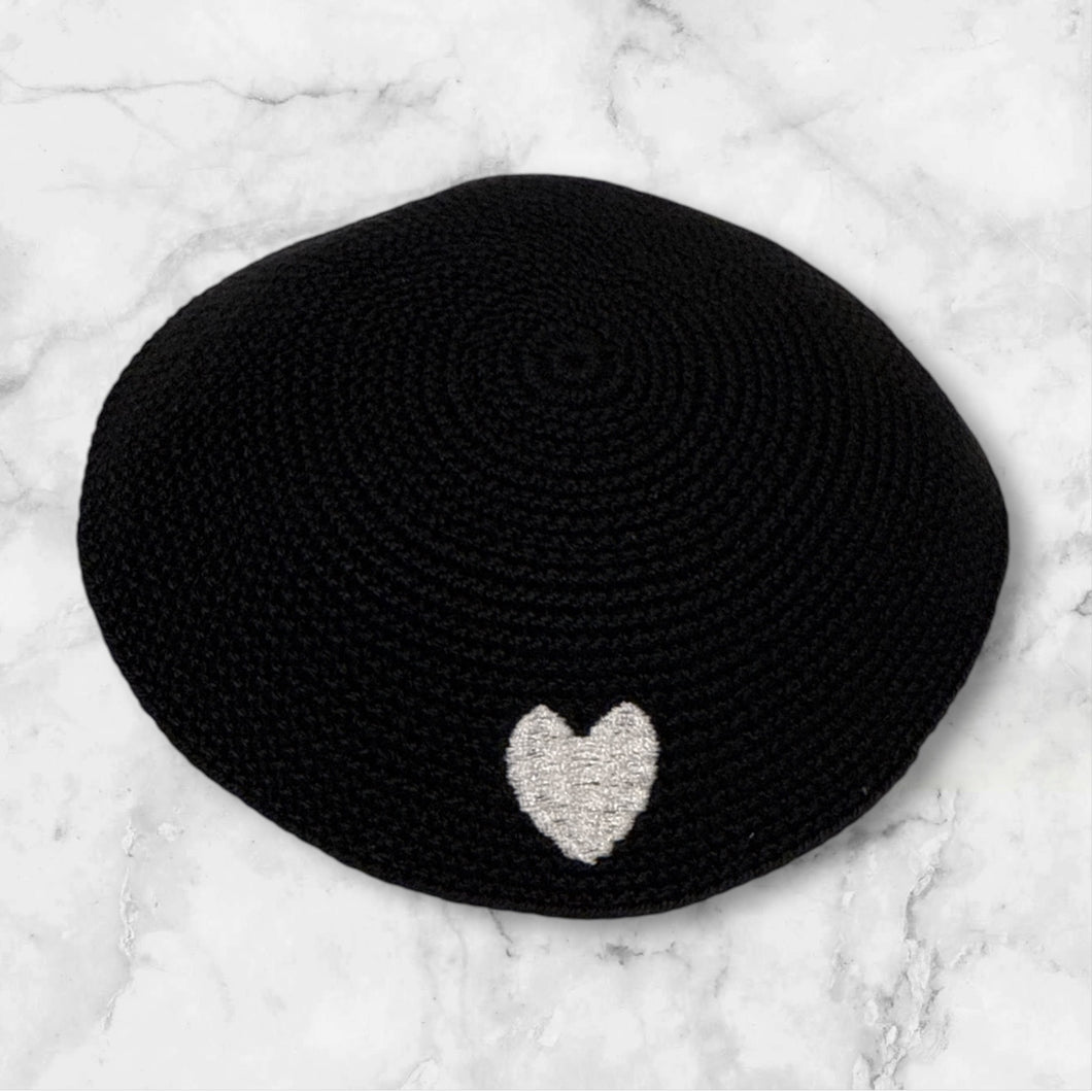 KIPPAH - BLACK CROCHET WHITE HEART