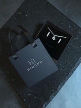 Load image into Gallery viewer, MAGEN DAVID NECKLACE AND HOOPS