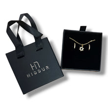 Load image into Gallery viewer, MAGEN DAVID NECKLACE AND HOOPS