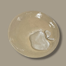 Load image into Gallery viewer, CHALLAH PLATE - APPLE