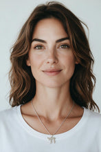 Load image into Gallery viewer, NECKLACE CHAI - SILVER