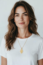 Load image into Gallery viewer, NECKLACE HAMSA