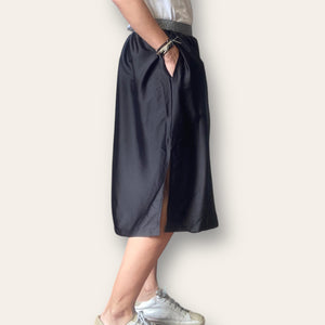 LUNA SKIRT BLACK SATIN