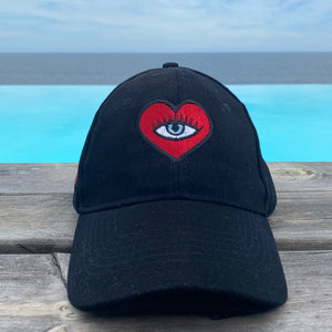 LOVE LIFE CAP BLACK HEART