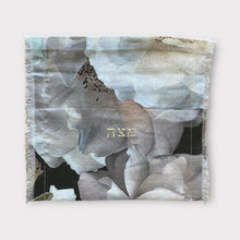 Load image into Gallery viewer, LINEN EMBROIDERY MATZAH COVER - ORA